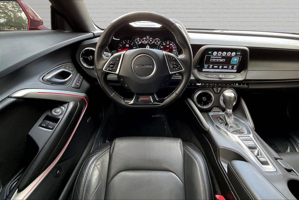 Used 2016 Chevrolet Camaro SS RWD image 8