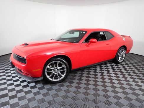 Used 2022 Dodge Challenger GT AWD/4WD image 11