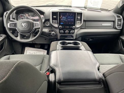 Used 2025 RAM 1500 Big Horn AWD/4WD image 5