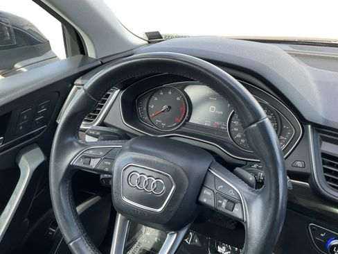 Used 2020 Audi Q5 2.0T Premium w/ Convenience Package AWD/4WD image 12