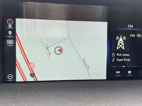 Used 2018 Lexus LC 500 Coupe w/ Sport Package RWD image 14