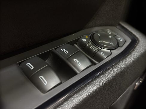 Used 2024 GMC Sierra 3500 AT4 w/ AT4 Preferred Package AWD/4WD image 40