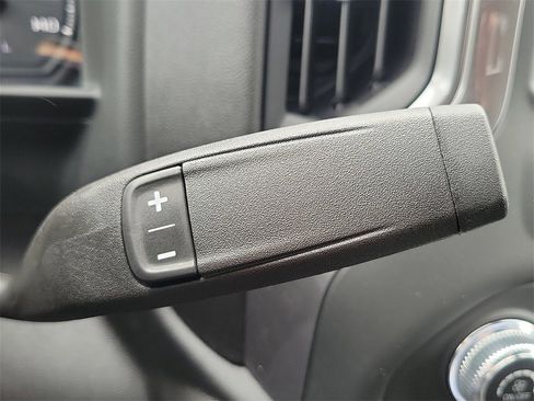 New 2024 GMC Sierra 2500 Pro image 7