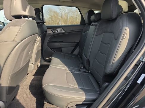 New 2026 Kia Sportage SX FWD image 6
