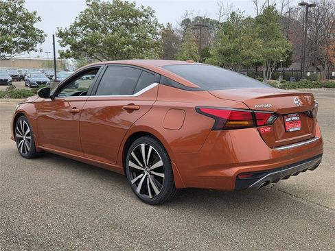 Used 2022 Nissan Altima 2.5 SR image 6
