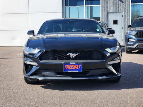 Used 2021 Ford Mustang Coupe image 6