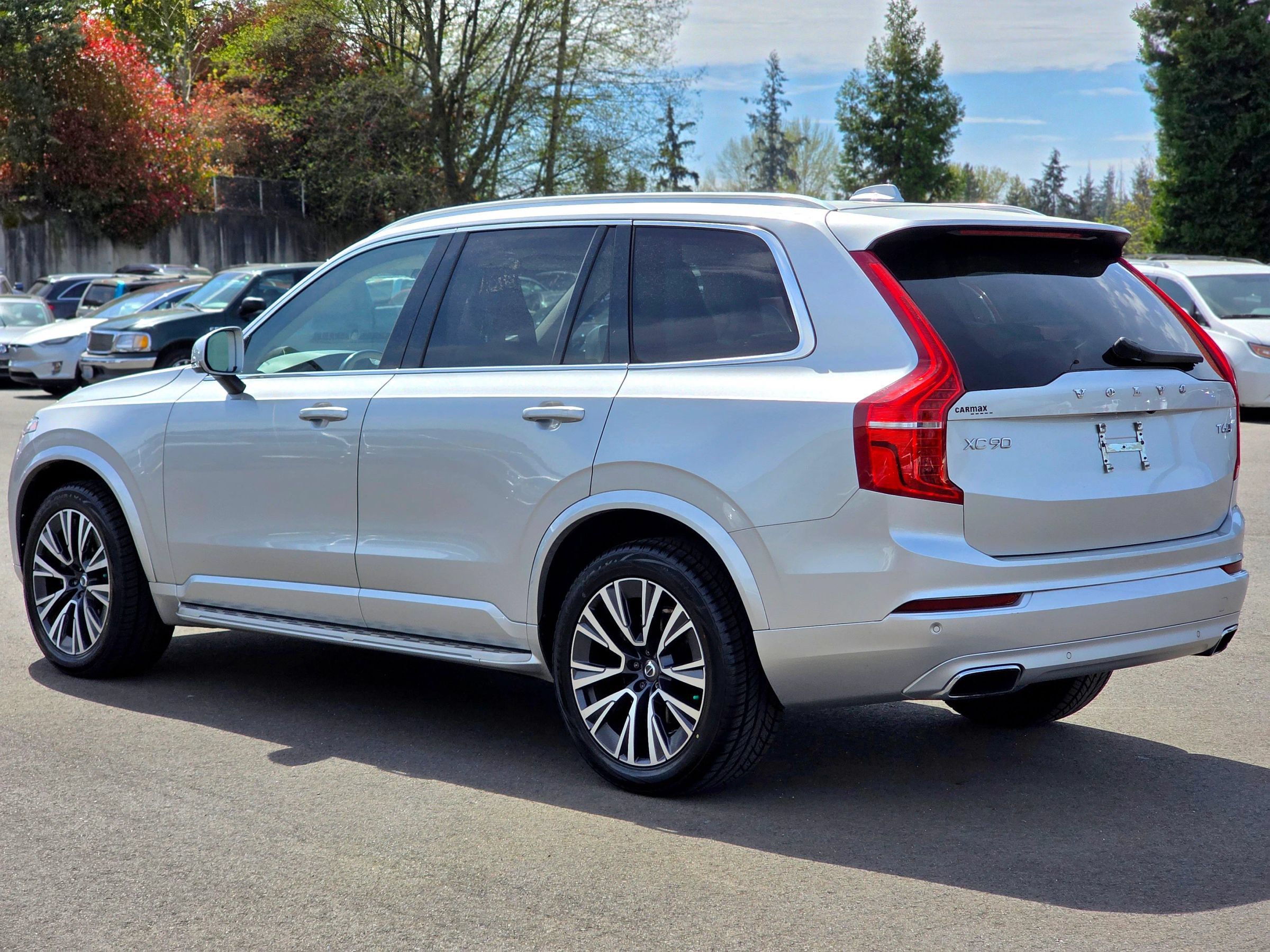 Used 2021 Volvo XC90 T6 Momentum AWD/4WD image 5