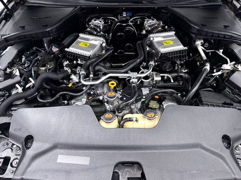 Used 2019 INFINITI Q50 Luxe w/ Essential Package (3.0T Luxe) RWD image 5