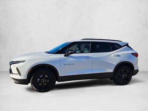 New 2026 Chevrolet Blazer LT w/ Sound & Technology Package FWD image 5