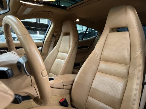 Used 2011 Porsche Panamera 4S image 6