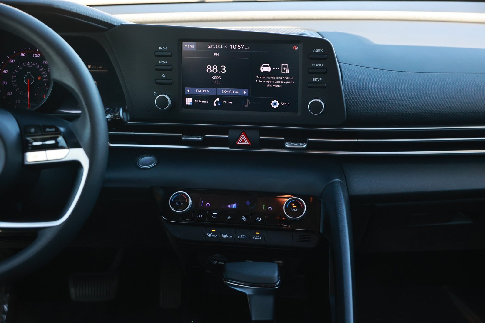 Used 2023 Hyundai Elantra SEL FWD image 30