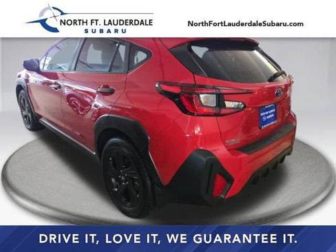 Used 2025 Subaru Crosstrek 2.0i image 1