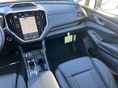 New 2025 Subaru Ascent Limited image 36