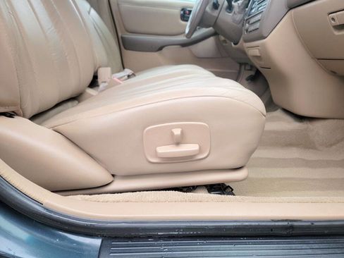 Used 1997 Toyota Avalon XLS image 26