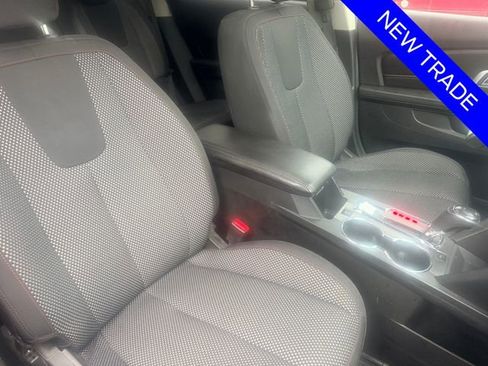 Used 2017 GMC Terrain SLE w/ Convenience Package image 9