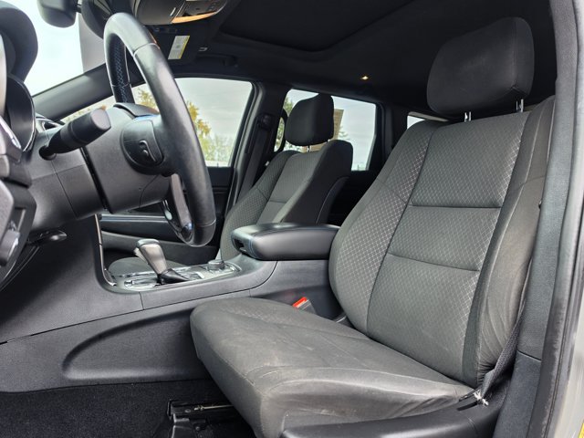 Used 2019 Jeep Grand Cherokee Laredo AWD/4WD image 23
