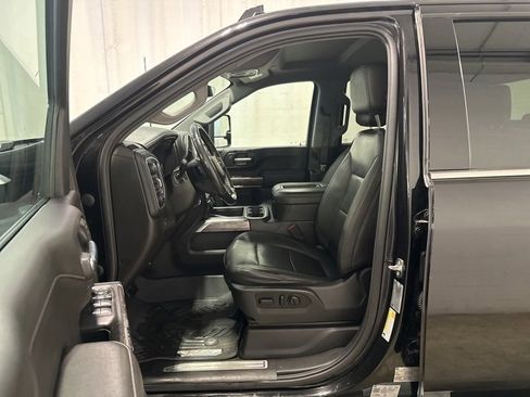 Used 2022 Chevrolet Silverado 2500 LTZ w/ LTZ Plus Package image 6