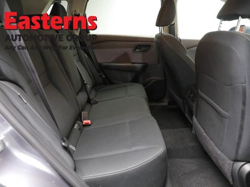 Used 2023 Nissan Rogue S AWD/4WD image 23