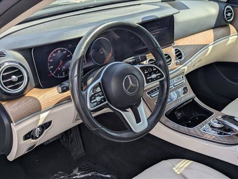 Used 2020 Mercedes-Benz E 350 4MATIC Sedan image 10