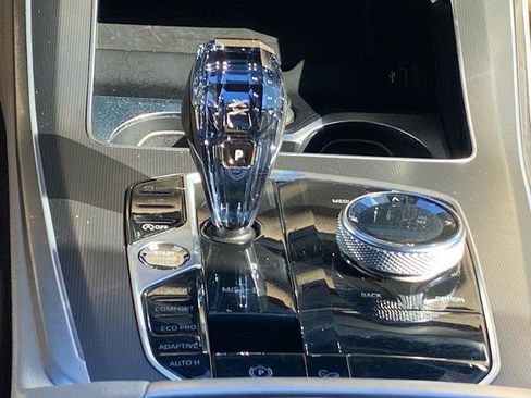 Used 2019 BMW X5 xDrive40i w/ Executive Package image 11