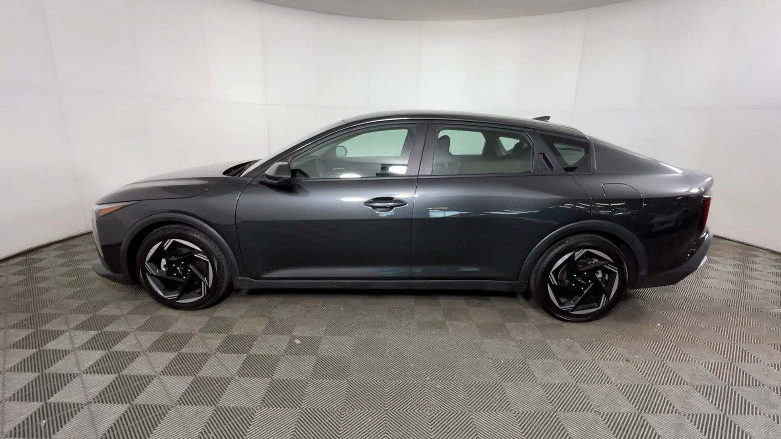 Used 2025 Kia K4 EX FWD image 13