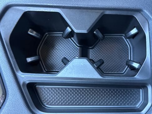 Certified 2024 Volkswagen Tiguan Wolfsburg Edition image 31