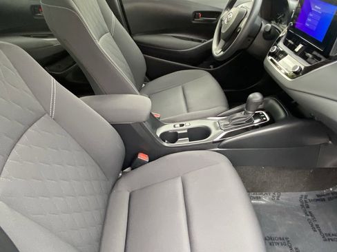 Certified 2025 Toyota Corolla LE w/ Convenience Package FWD image 19