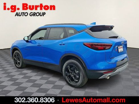 New 2025 Chevrolet Blazer LT w/ Midnight/Sport Edition image 3