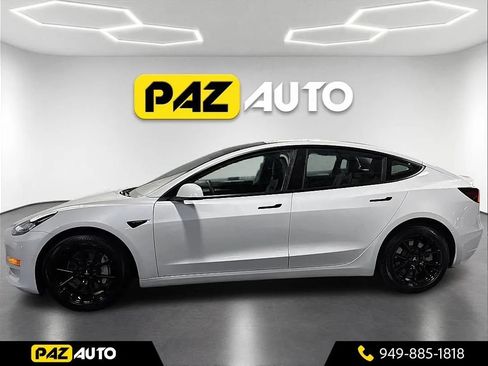 Used 2022 Tesla Model 3 image 2