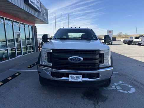 Used 2017 Ford F550 4x4 Crew Cab Super Duty image 11