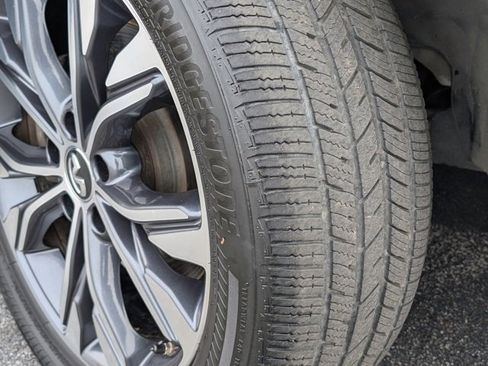 Used 2017 INFINITI QX30 AWD image 32