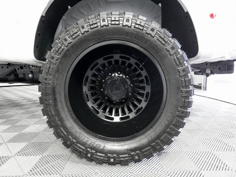 Used 2026 Ford F450 Lariat w/ FX4 Off-Road Package image 30