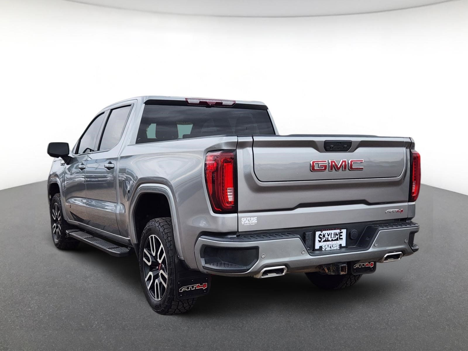 Used 2023 GMC Sierra 1500 AT4 w/ Technology Package AWD/4WD image 4