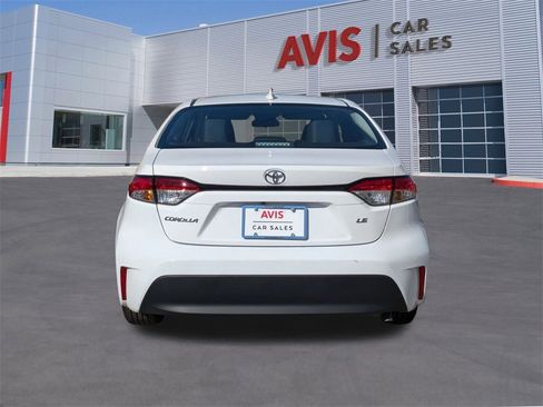 Used 2025 Toyota Corolla LE image 7
