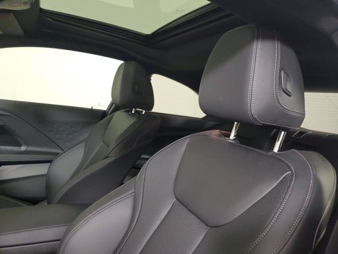 Used 2024 BMW 230i Coupe w/ Convenience Package RWD image 17
