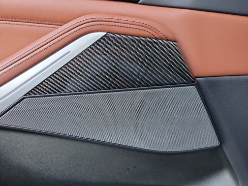 Used 2022 BMW X5 M50i w/ Executive Package image 19