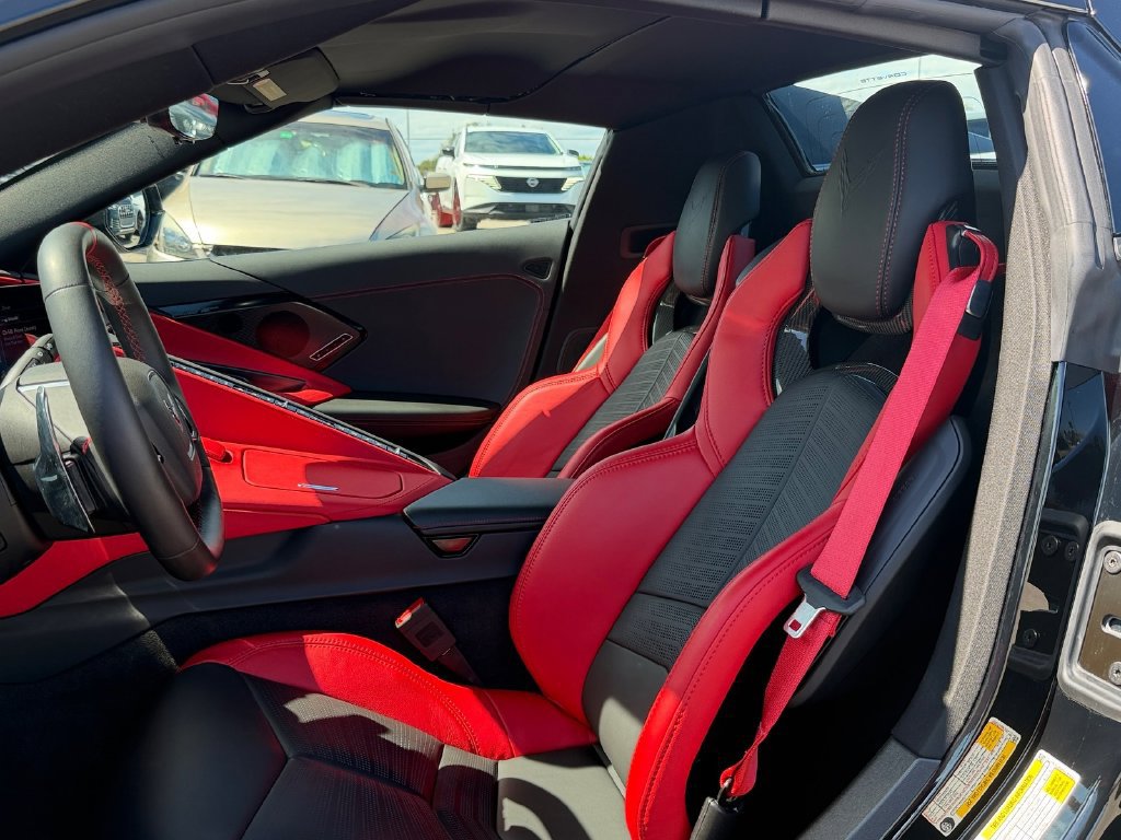 Used 2024 Chevrolet Corvette Stingray Preferred Conv w/ Stealth Interior Trim Package RWD image 10