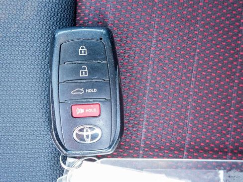 Used 2024 Toyota Corolla SE image 20