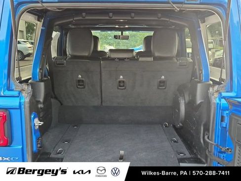 Used 2022 Jeep Wrangler Unlimited Sahara w/ Cold Weather Group AWD/4WD image 24