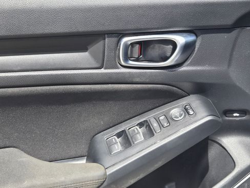 Used 2022 Honda Civic Sport image 11