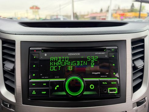 Used 2010 Subaru Outback 2.5i Premium image 23