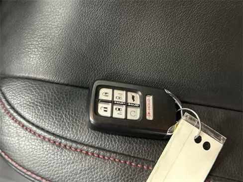 Certified 2024 Honda Odyssey Sport image 32