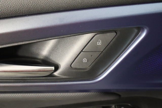 Used 2024 Chevrolet Equinox EV LT FWD image 20