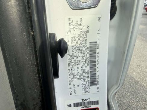 Used 2011 Toyota Tacoma PreRunner w/ SR5 Pkg #2 image 12