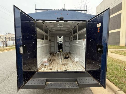 Used 2019 Ford Transit 350 138 DRW image 10