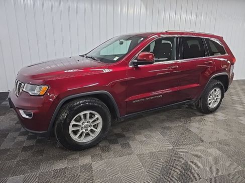 Used 2018 Jeep Grand Cherokee Laredo AWD/4WD image 6