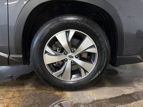 Used 2024 Subaru Ascent Premium w/ Convenience Package image 37