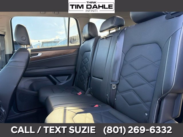 Used 2025 Volkswagen Atlas SE AWD/4WD image 21