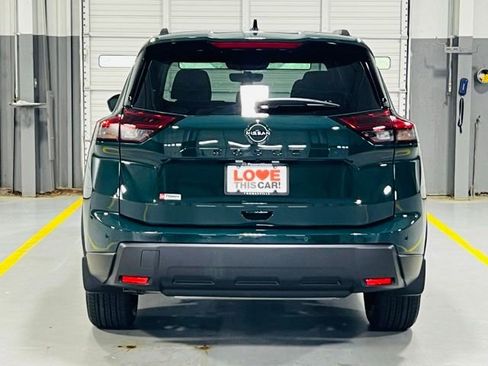 New 2026 Nissan Rogue SV FWD image 15