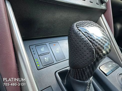 Used 2019 Lexus IS 300 RWD image 12